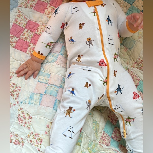 LAKE Pajamas Trick or Treat Baby Sleeper - Picture 6 of 6